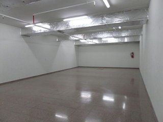Local comercial en alquiler en El Congrés i els Indians en Barcelona - Imagen 33