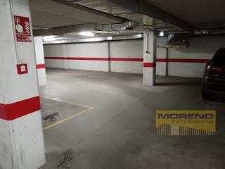 Garaje en venta en Sarria