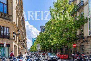 Local comercial en venta en Centro en San Sebastián-Donostia