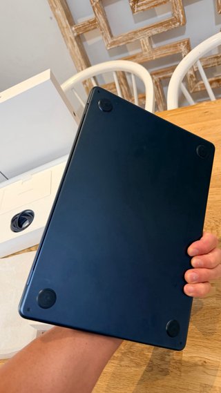 MacBook Air 13 M3 16GB 256GB Medianoche