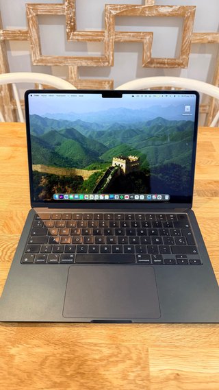 MacBook Air 13 M3 16GB 256GB Medianoche