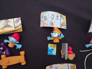 Figuras Pitufos Dorados Kinder Sorpresa