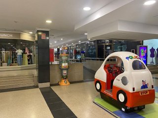 Local comercial en venta en Val en Alcalá de Henares