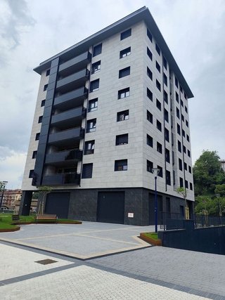 Local comercial en alquiler en Iztieta - Olibet en Errenteria