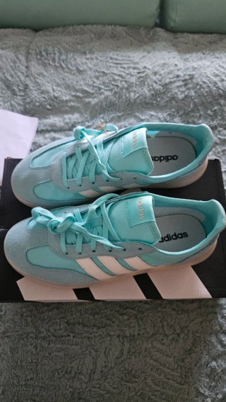 Zapatillas Adidas Mujer Azul Turquesa. Nuevas!