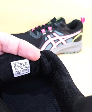 Zapatillas Asics Trail Scout 3 Negras y Rosas