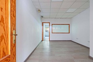 Oficina en venta en Nueva Almería - Cortijo Grande - Vega de Acá en Almería