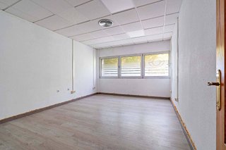 Oficina en venta en Nueva Almería - Cortijo Grande - Vega de Acá en Almería