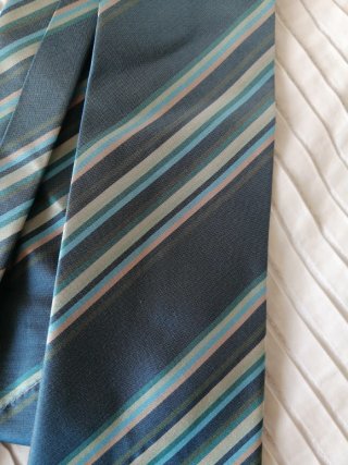 Corbata rayas azul y rosa