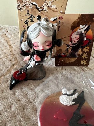 Skullpanda The Golden Gallop Series Figura