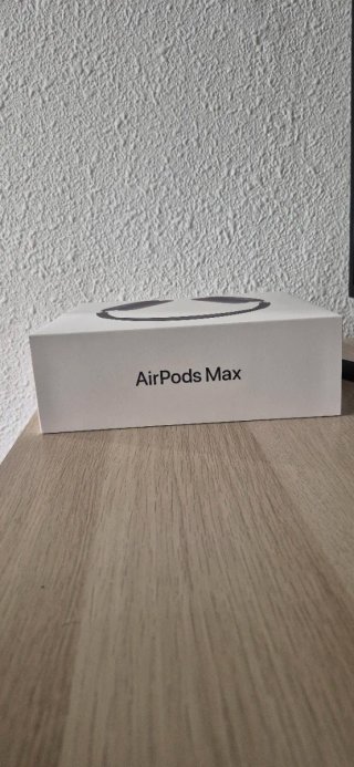 Apple AirPods Max Space Gray