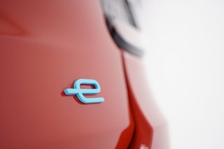 Fiat 600 600e RED 54kwh 115kw (156cv)