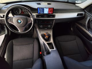 BMW 320 E90