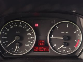 BMW 320 E90