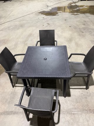 Mesa y Sillas Terraza