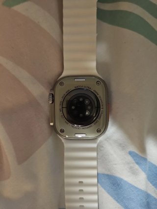 Apple Watch Plata con Correa Blanca