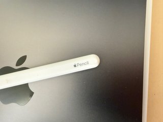 Pack Apple MacBook y iPad