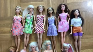 Atención. Barbies a distinto precio