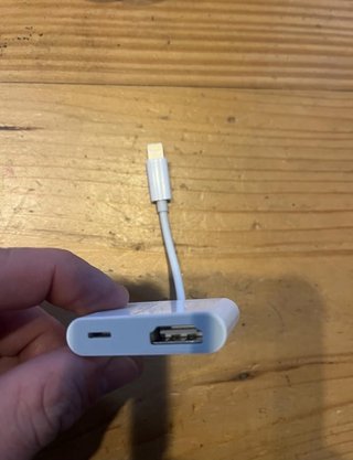 Adaptador HDMI para iPhone/iPad ¡Nuevo a estrenar!