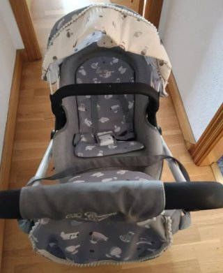 Carrito de muñecas Sky en perfectas condiciones.