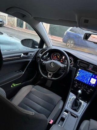 Volkswagen    Golf VII    R Line