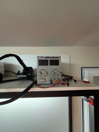 Mesa para taller de reparación electrónica