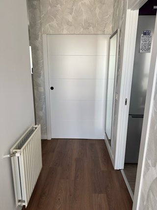 Puertas, tarima y rodapié