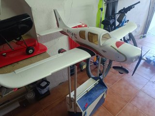 Avión RC Cessna 400 FMS