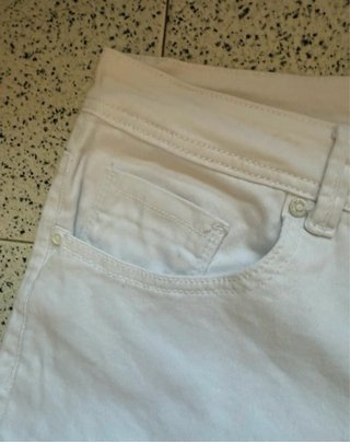 Pantalón vaquero blanco