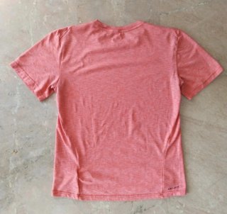 Camiseta Nike Dri-Fit Deporte