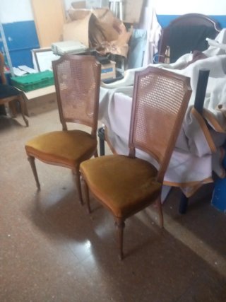 2 Sillas Antiguas Respaldo Rejilla Madera