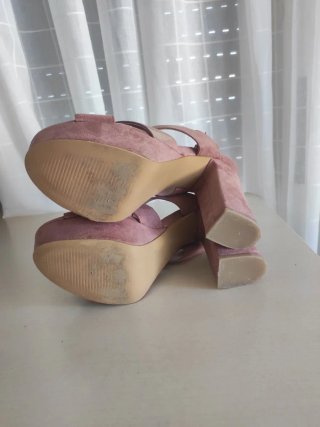 Zapatos de tacón rosa plataforma