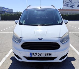 Ford E-Tourneo Courier  1.5 TDCI TITANIUM