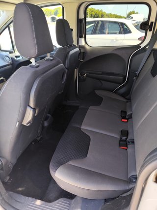 Ford E-Tourneo Courier  1.5 TDCI TITANIUM