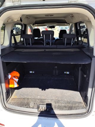 Ford E-Tourneo Courier  1.5 TDCI TITANIUM