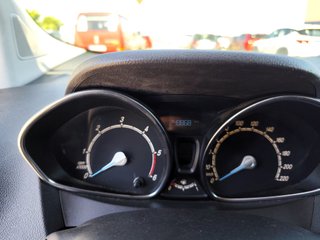 Ford E-Tourneo Courier  1.5 TDCI TITANIUM
