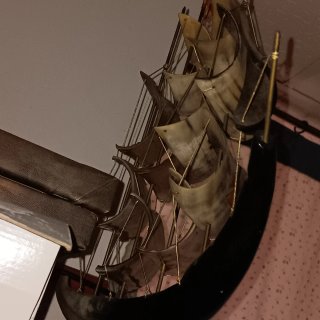 Barco velero artesanal