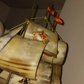 Barco velero artesanal