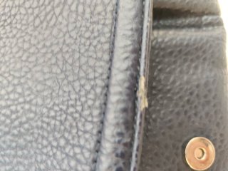 Bolso de hombro azul oscuro