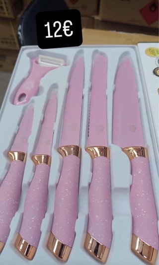 Set coltelli da cucina rosa e dorati