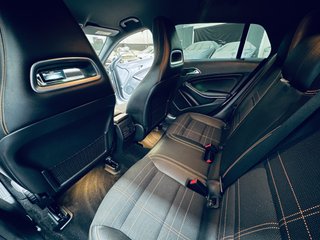Mercedes-Benz Clase CLA 2015