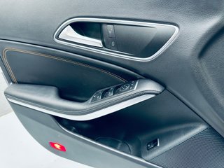 Mercedes-Benz Clase CLA 2015