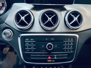 Mercedes-Benz Clase CLA 2015