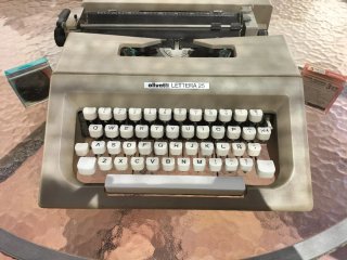 Máquina de escribir Lettera 25