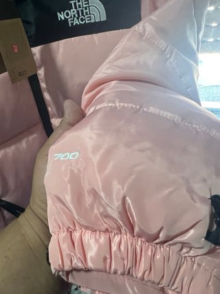 Chaqueta The North Face rosa y negra
