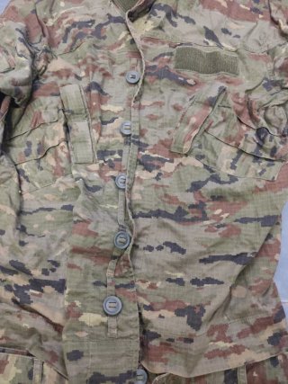 Traje militar mimeta 3-C