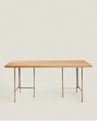 Scrivania in legno chiaro Zara Home con 1 anno