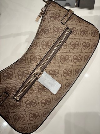 Bolso bandolera Guess Leona con logo