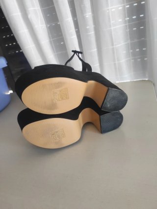 Sandalias de tacón negras