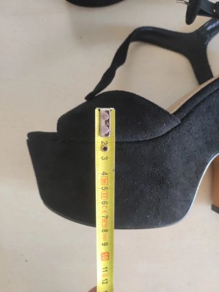 Sandalias de tacón negras